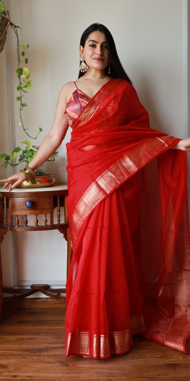 Rooi Fool Border Red Maheshwari Saree