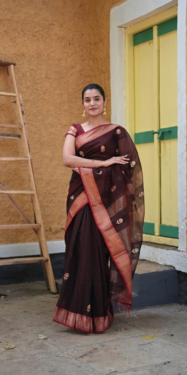 Lotus Butta Maheshwari Saree